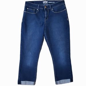 Size 10 Levi Strauss cuffed dark wash denim capris